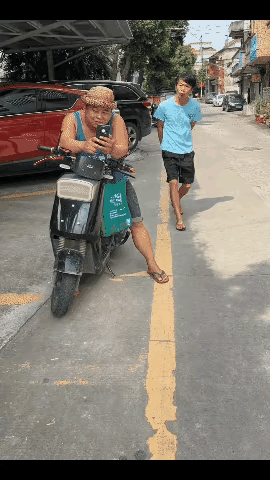 声东击西的障眼法，二耍一，贪婪的肥仔，这回亏大了！哭都没地方哭，[捂脸]这下长记
