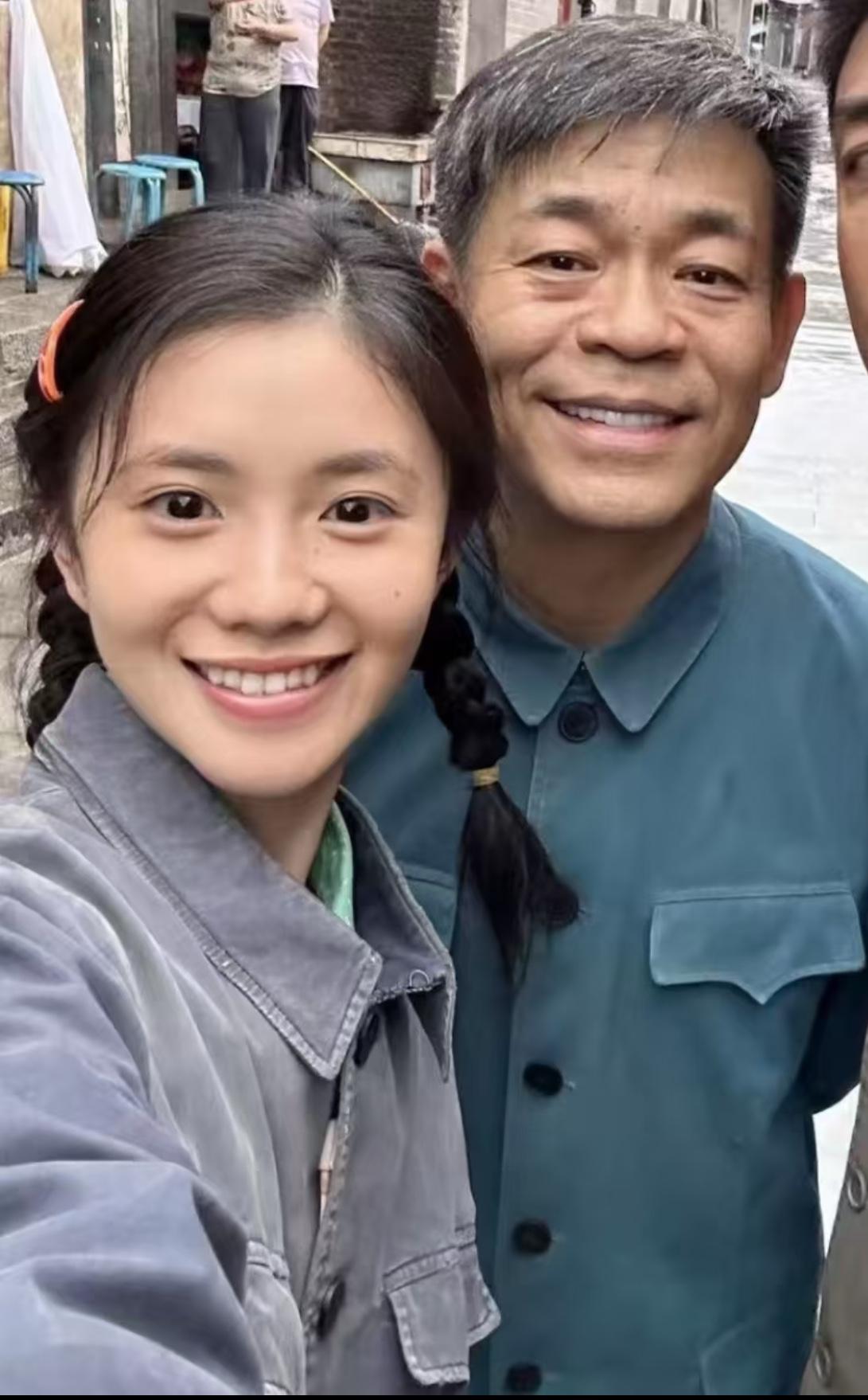 镜头里的年代感，是戏里的一段时光，也是戏外的一份相遇。

才发现，刘浩存和孙浩还