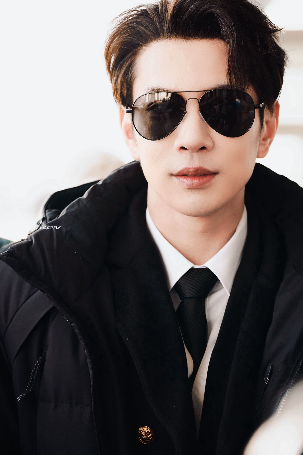 冯建宇第一部短剧开机 内娱踏实派演员的新尝试！冯建宇首部短剧《星空与塔台的约定》