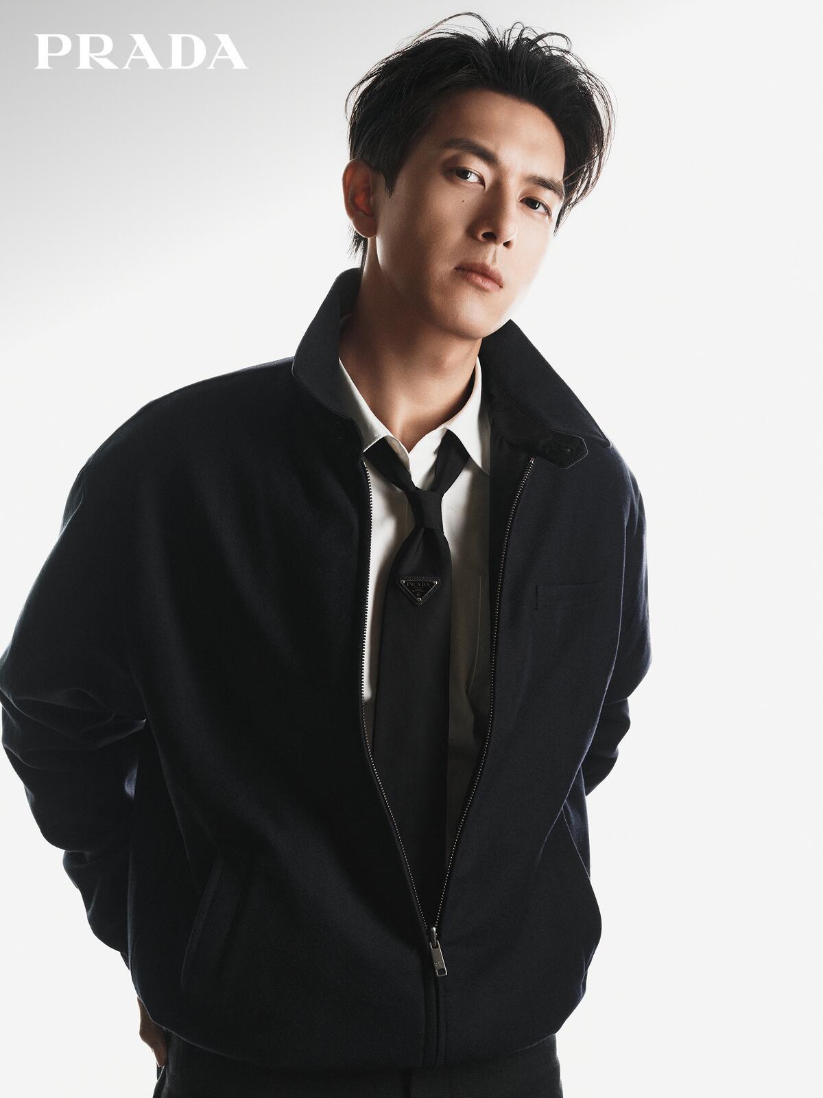 Prada门面担当——李现prada代言人李现 ​​​