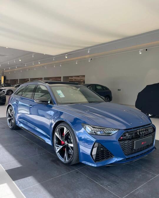 奥迪RS6 Avant 阿斯卡里蓝 💙💙💙