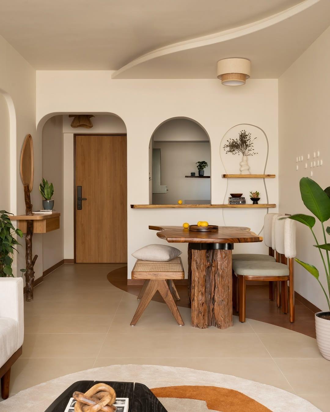 65平米公寓，以天然材料构筑温柔居所。
原木肌理、亚麻织物、细腻棉麻层层相融，褪