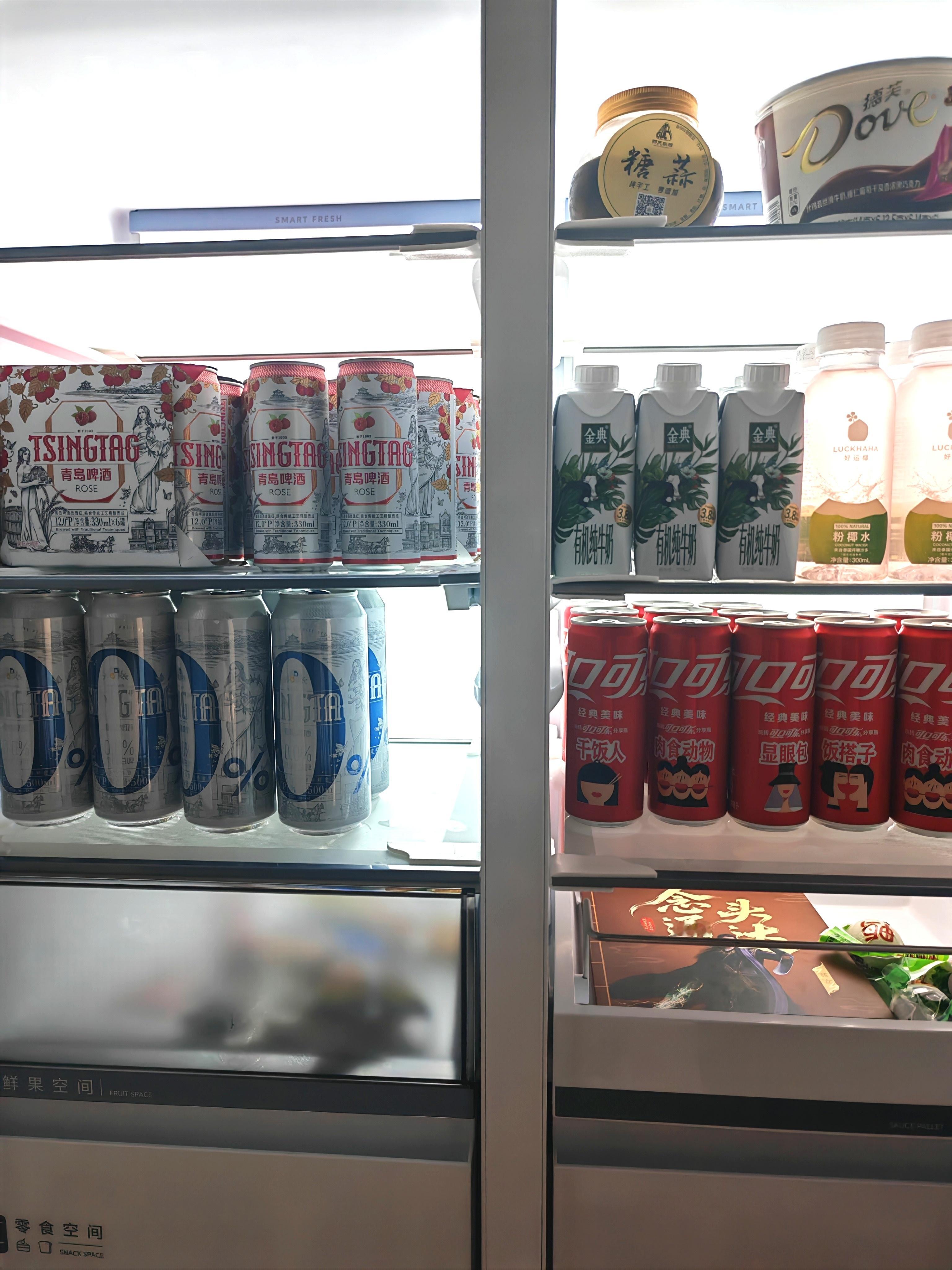 杨洋 新家，依然哪儿哪儿都是杨洋，晚上抱着🐑睡我和🐑的喜临门床杨洋杨洋喜临门