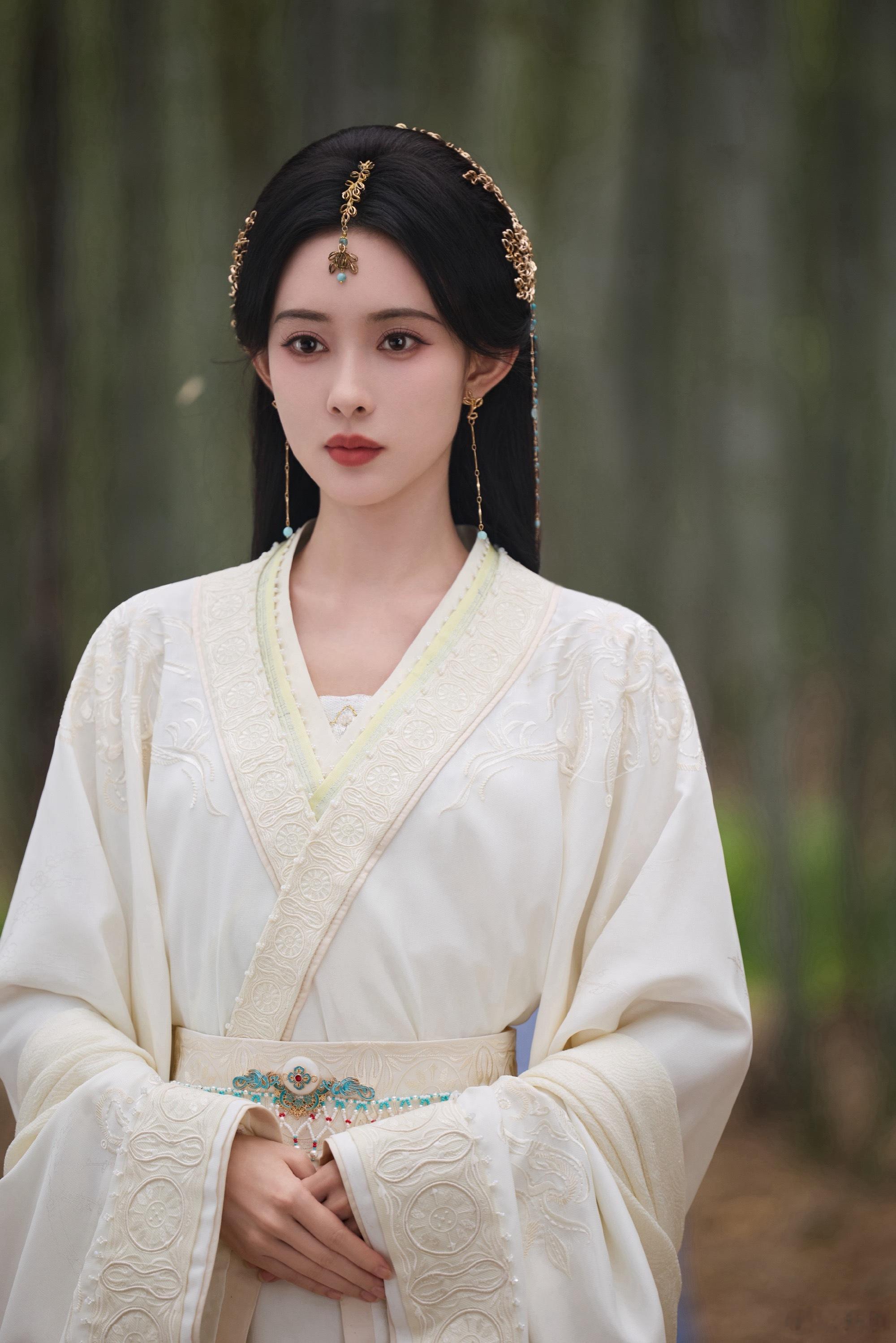 孟子义为了百花杀卷成什么样了孟子义剧宣自己卷自己 孟子义宠起粉来怎么没轻没重的，