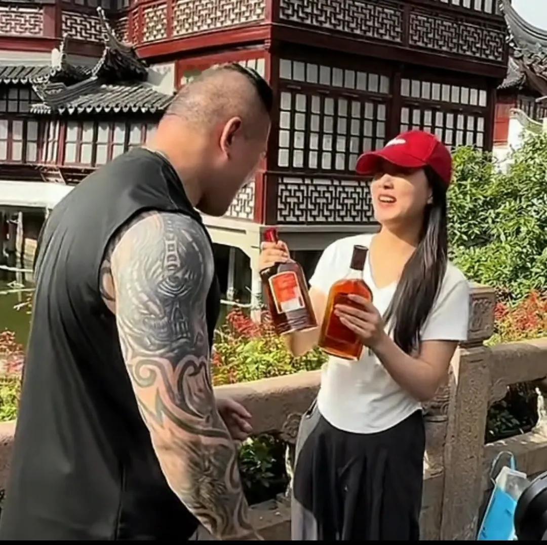 台湾网红馆长来到大陆受到很多人关注，但司马认为，与其将希望寄托在一个言行有前科，