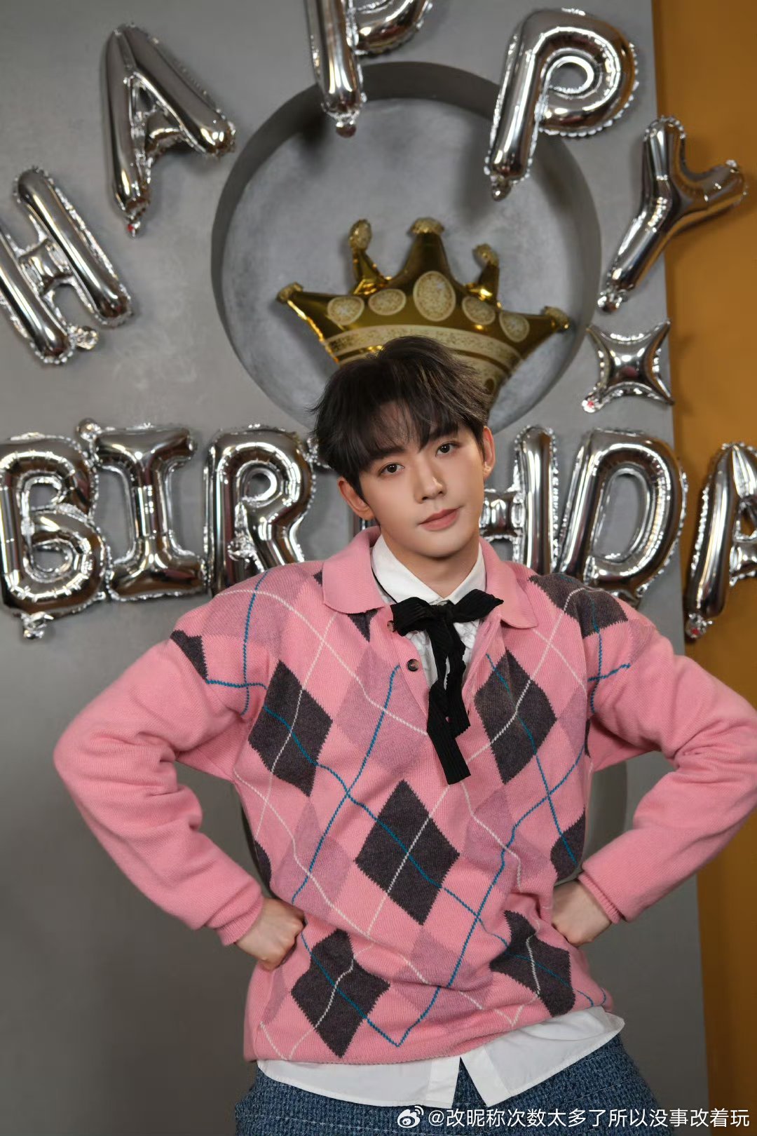 长相思1播完2年半只拍了风月一部男主戏没怎么火的大半糊男男们像敖出一点点氵花甚至