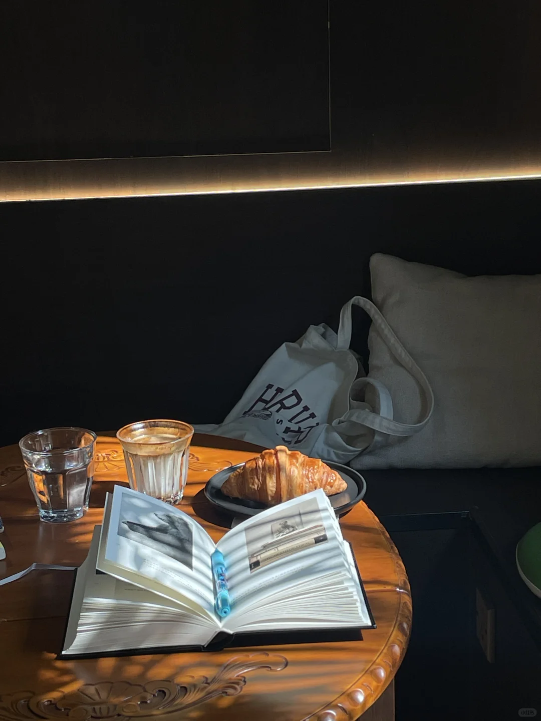 冬日解压方式：晒太阳 散步 记录 阅读