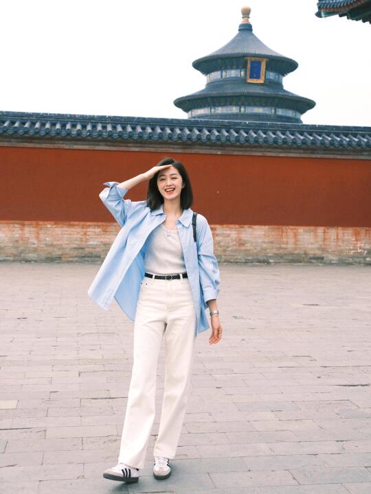 👔衬衫和天坛的适配度拉满 | 春夏舒适穿搭