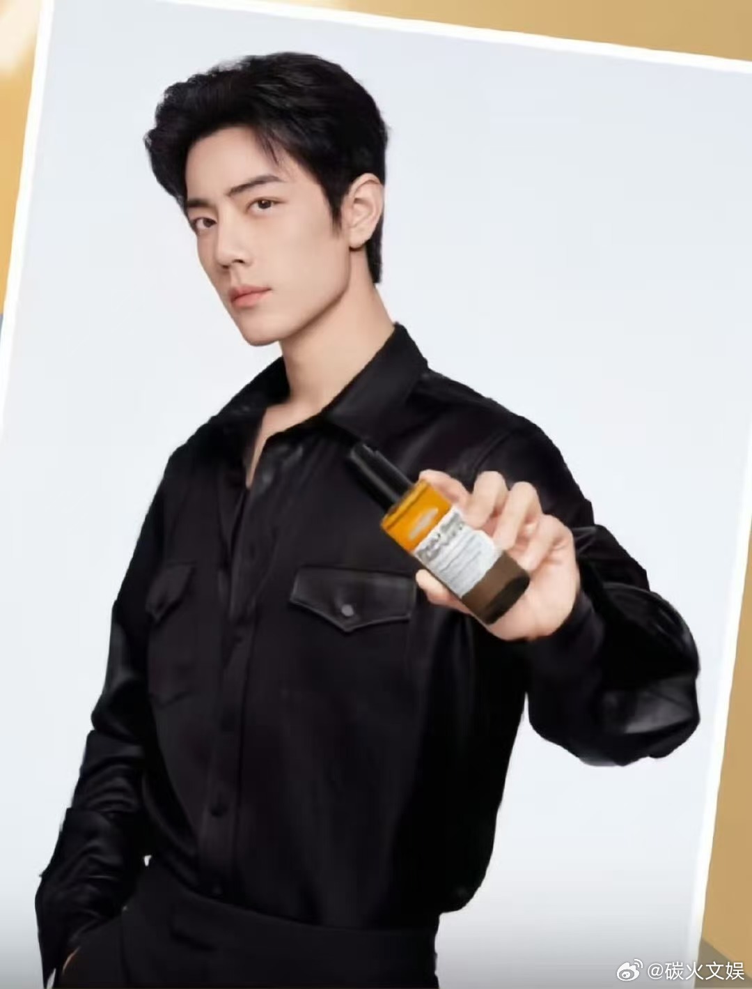 肖战欧莱雅明信片肖战欧莱雅pro明信片肖战欧莱雅pro明信片，帅的，[太开心][