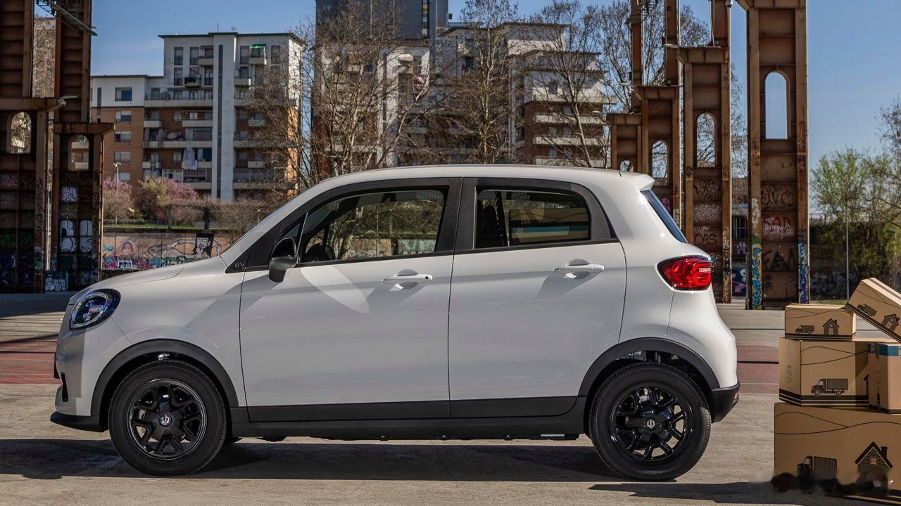 大v聊车 零跑T03商用版登陆欧洲，售价17700欧元起。国产微型电车出海再发力