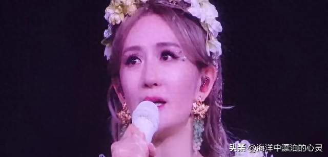 守着三个可爱女儿，张杰原以为自己已是圆满，不曾想幸福再上台阶