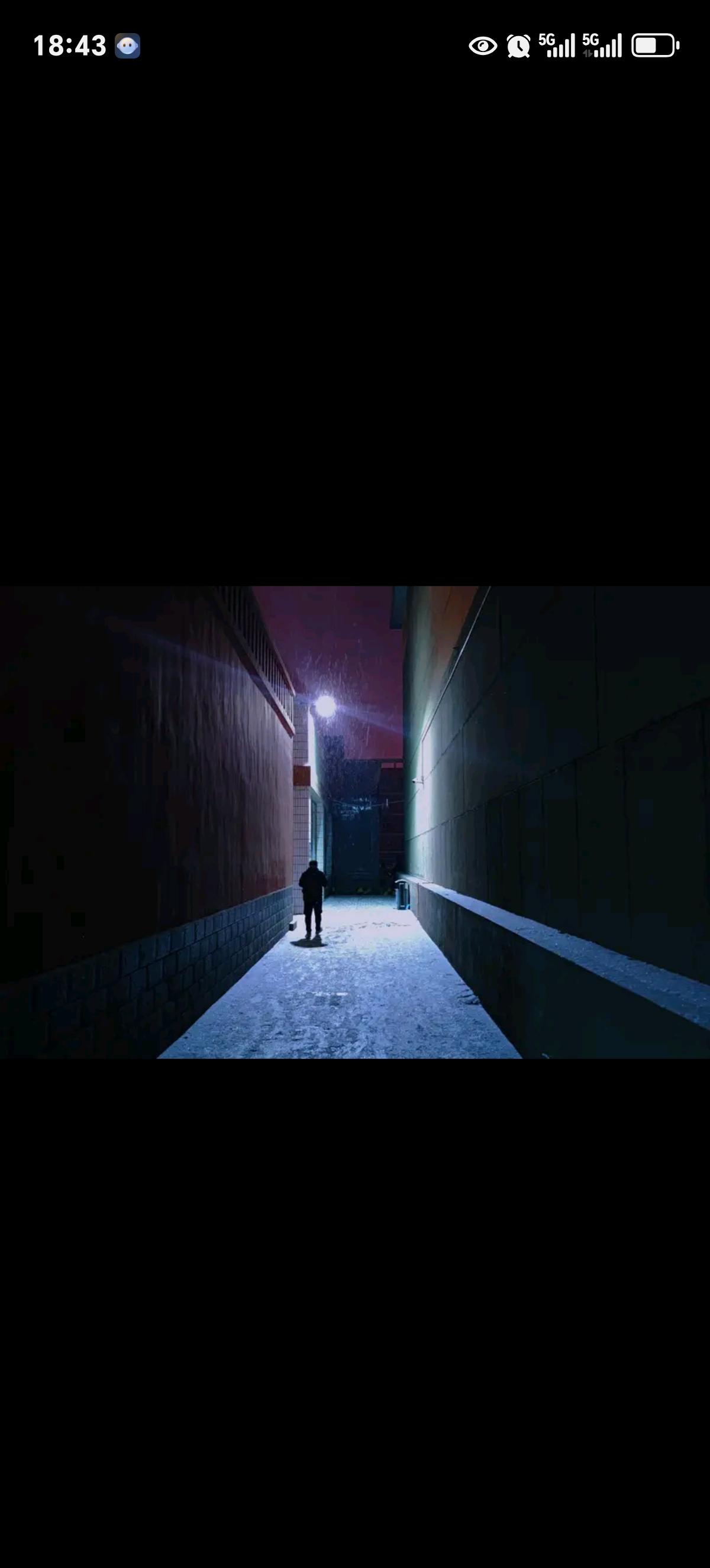 “色字头上一把刀！”辽宁鞍山icon，男子和女网友奔现，看着穿低胸装的女网友，男