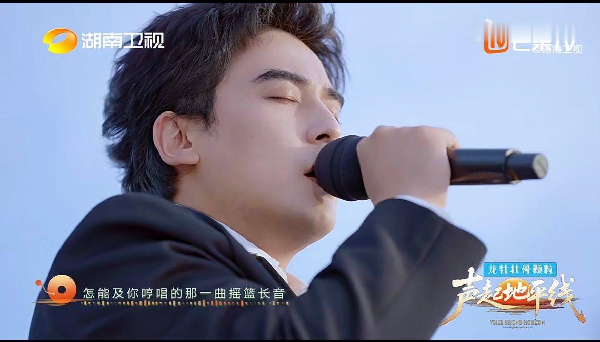 开年第一个唱哭全场的舞台无需过多修饰，努尔扎斯用真诚嗓音打动全场，这才是顶级的情