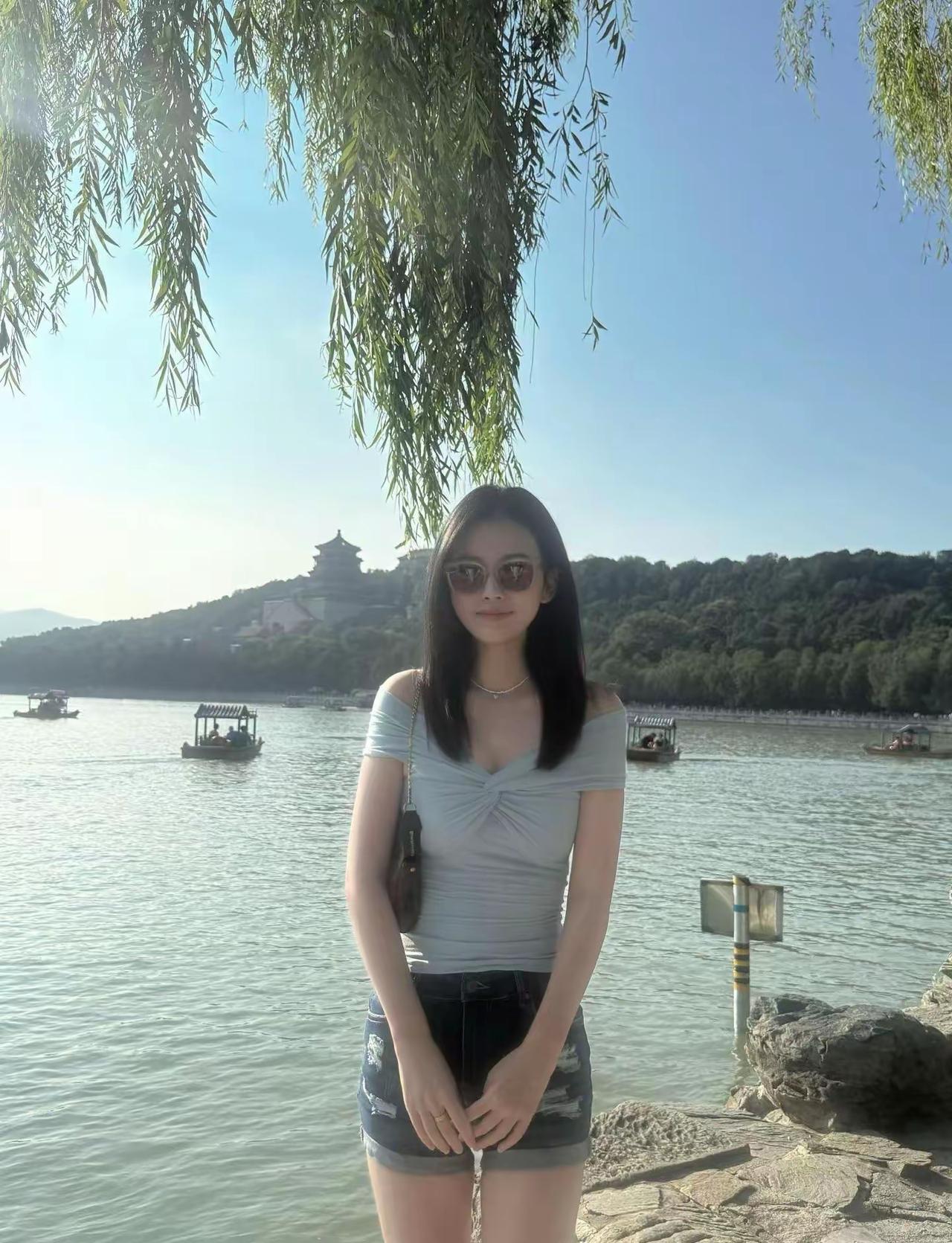 女人最耐看的长相是什么样的  美女们快来分享自己的穿搭吧！ 女生有哪些上班时尚搭