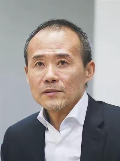 王石这次是走运了，
​不是因为他有多精明，也不是因为小田有多愚笨，而是时间站在了