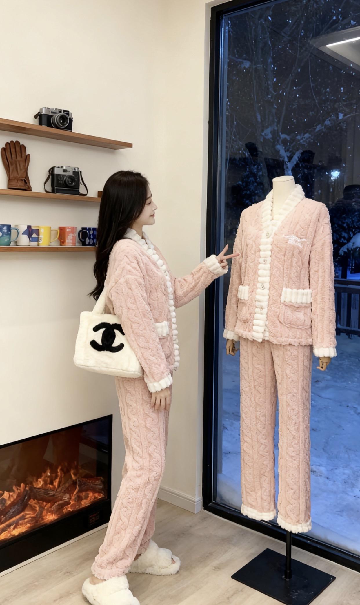 “救命！这睡衣是把‘暖乎乎云朵’偷来做面料了吧！ 谁穿谁知道！加厚法兰...