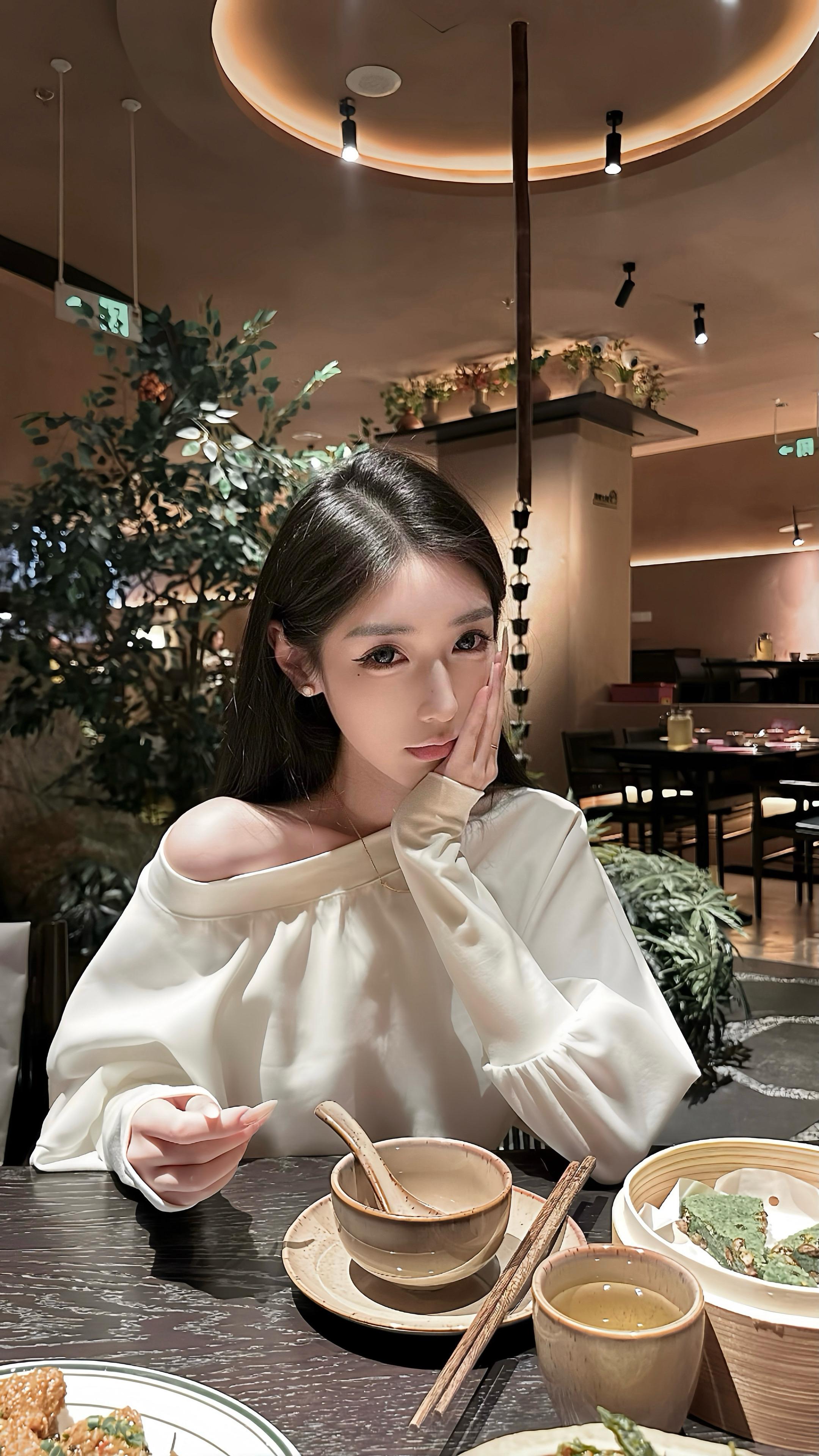 我活着不需要所有人点头 我做事就是为了取悦我自己