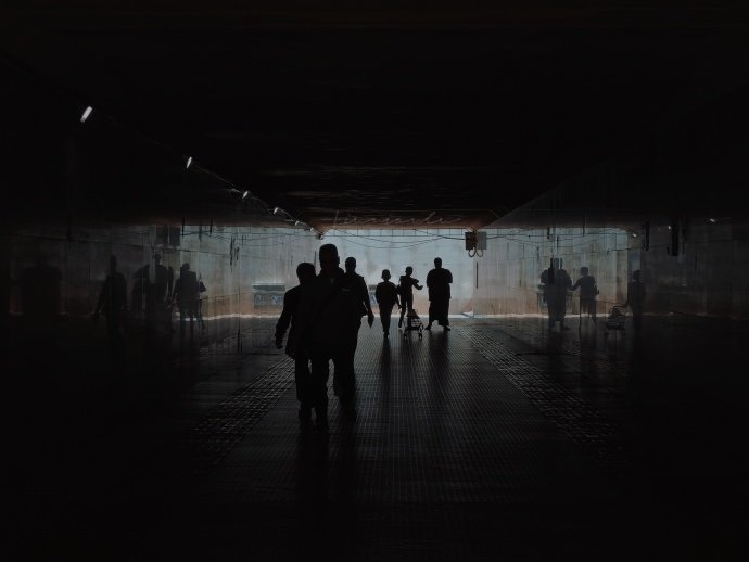 “我并不是为了变得幸福才喜欢一个人的。 ”｜坂元裕二 ​​​