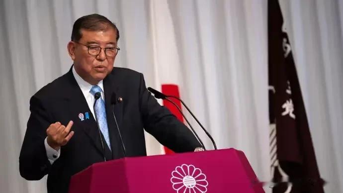 惨败之后，
石破茂会“三起三落”吗？
石破茂在2024年10月1日首次当选为日本