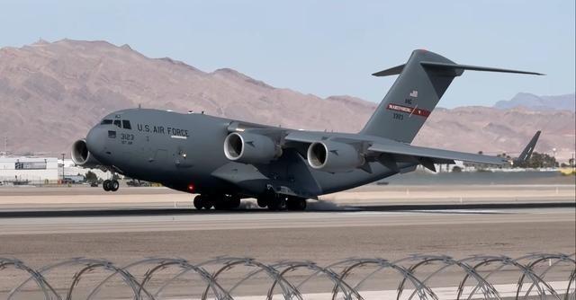 伊朗可能被骗了！
4月8日，据各大航空追踪网站的最新数据显示，美军的C-17A“