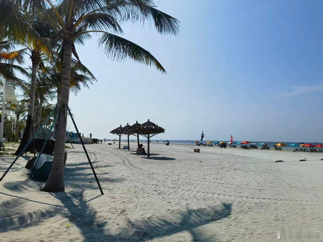 马刺vs湖人​湖人VS马刺​最近湖人势头挺猛，一波四连胜，上一场更猛，东契奇和里