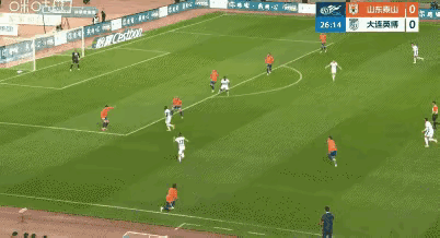 韩鹏过度依赖老将，致使球队接连失利，其下课似乎已成定局。谢文能、克雷桑、刘洋因故