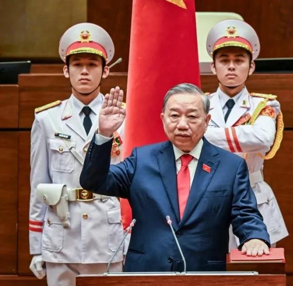 如果越南今天还看不清中国这个超级大国的邻居，还要和美西方干些蝇蝇苟苟之事，那他无