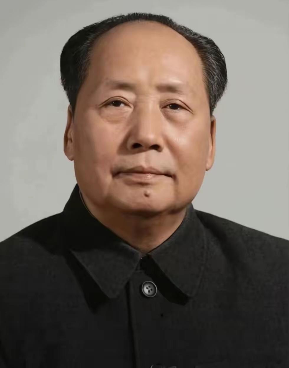 这是到目前为止我发现的一张最清晰的伟人照片。值得大家收藏。 ​​​
