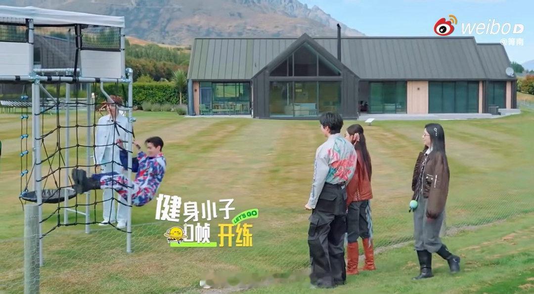 王玉雯敢问林一就敢答地球超新鲜王玉雯直球吐槽式提问杀伤力十足，林一脑洞大开花式回