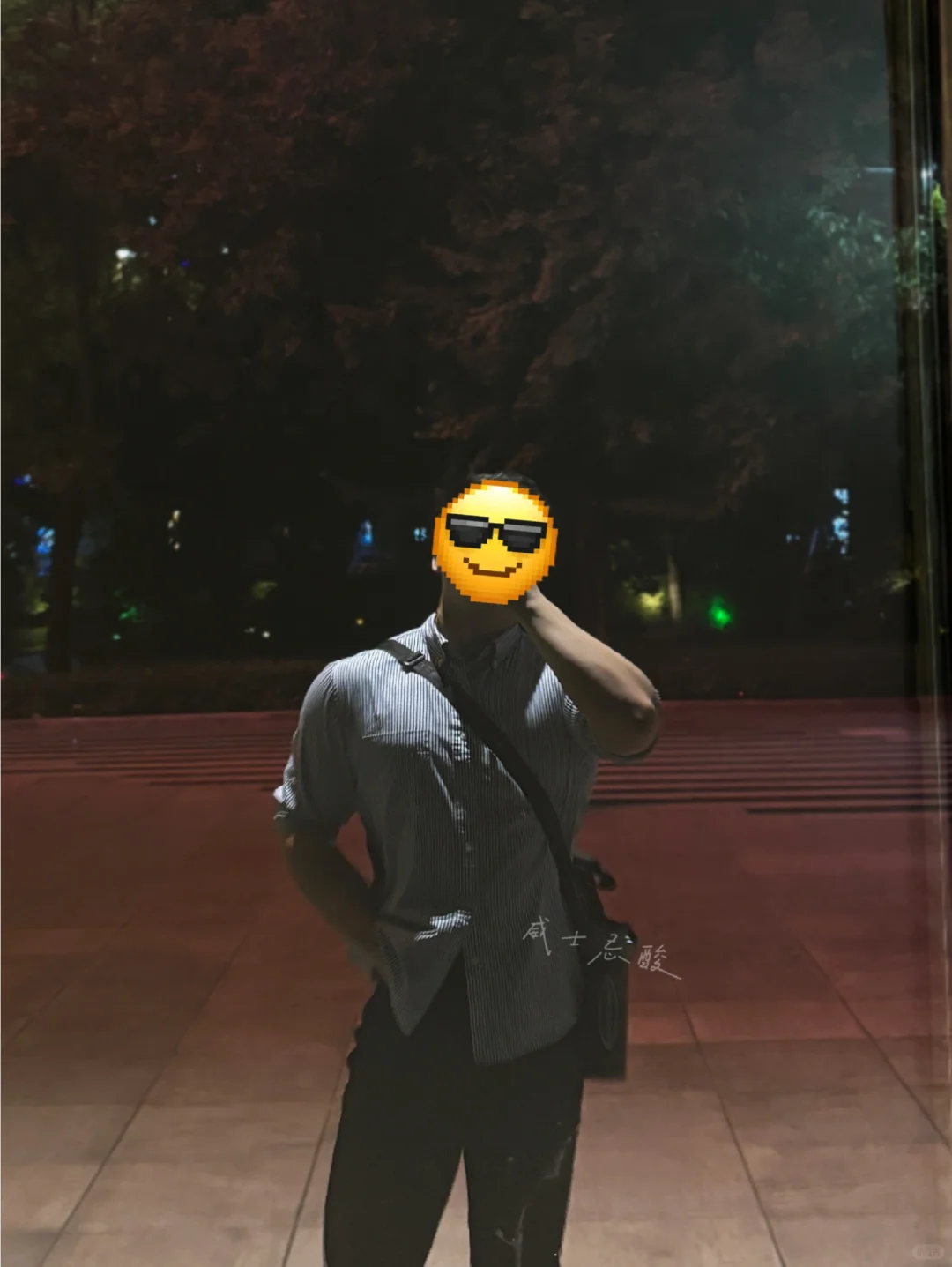 是商务肌肉daddy