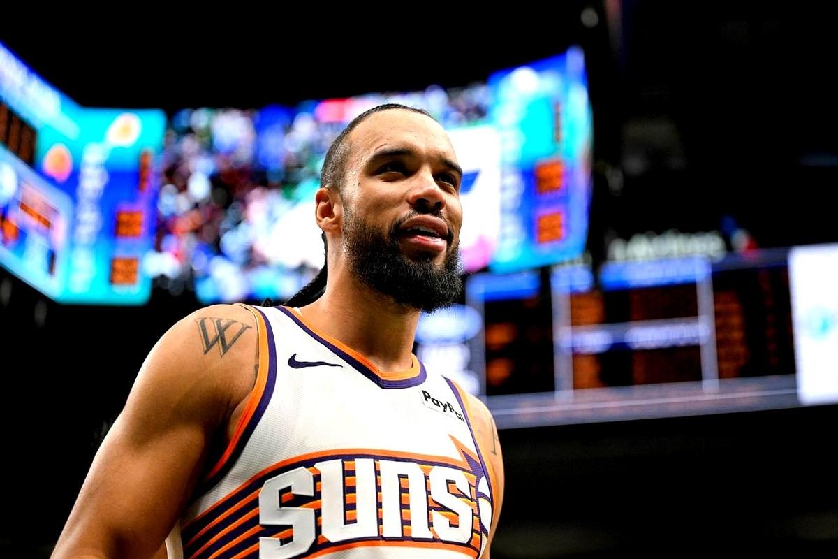 现在知道谁是太阳队的老大了吗？

布克伤退本让太阳陷困境，狄龙却站出来，前三节狂