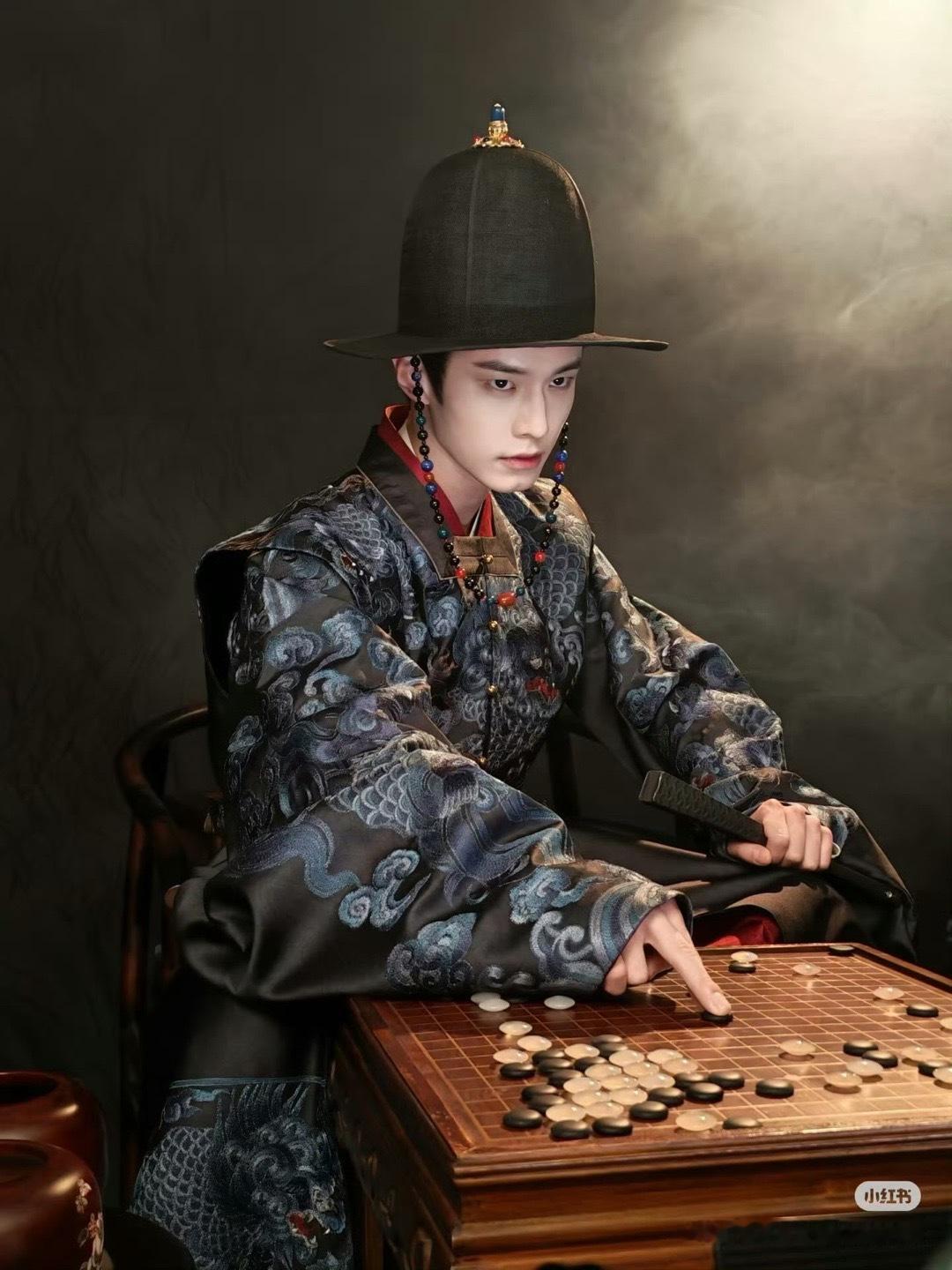 何与包上恩（排名不分先后）《窈窈有期》官宣这俩搭档怎么样？ 