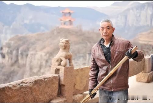 “我没守住啊！”1996年，山西一个在寺庙里住了28年的男子，破例留宿了俩女香客