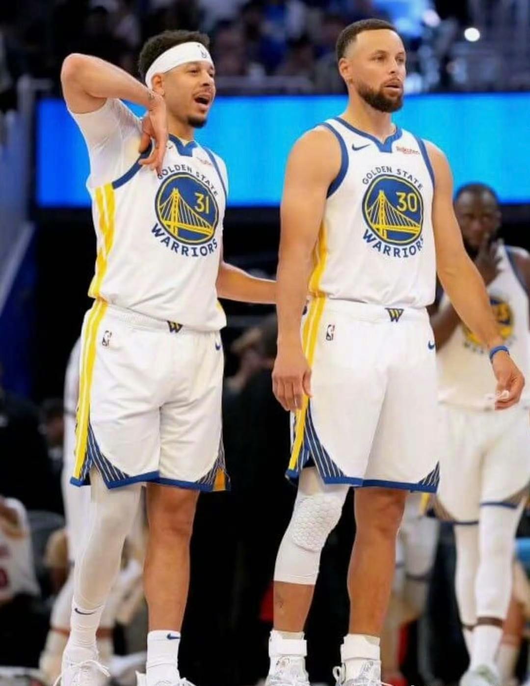 湖人让老大老二，勇士也让出老大老二，都是老三带队出战。库里因伤病管理缺席今日对阵