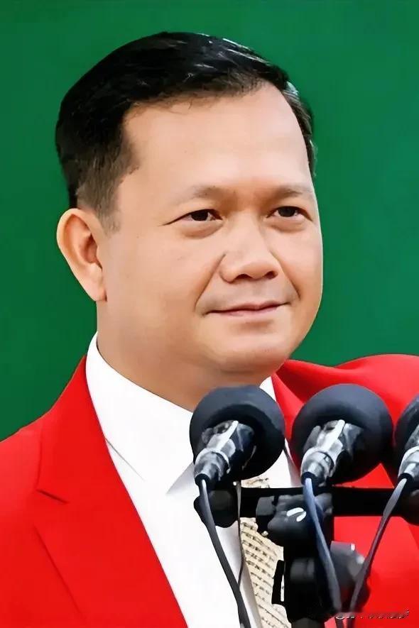 就在12月3日，财联社电，柬埔寨王国政府拍板决定：从2026年6月15日到10月