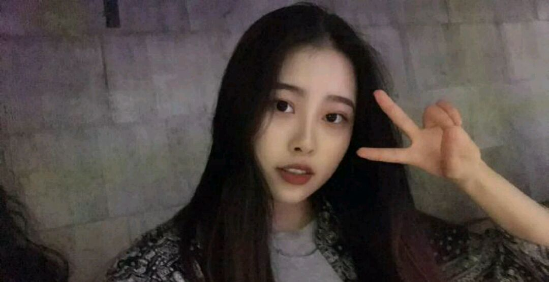 女大学生被害6年后父亲依旧与女儿微信对话【南京女大学生被害6年，父亲：拒绝送到门