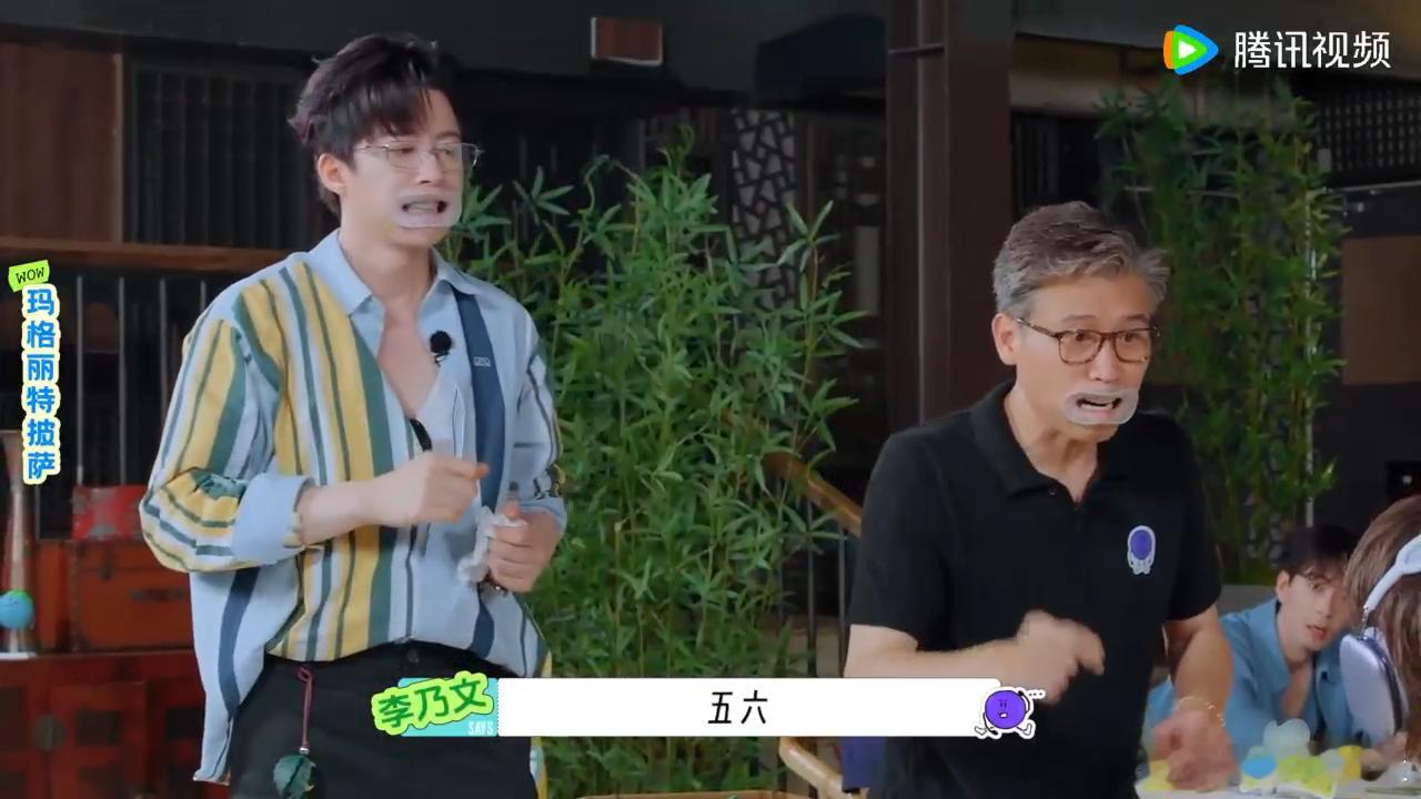 刘宇宁破音2.0刘宇宁又破音了综艺名场面更新，刘宇宁戴着道具参与猜词，说话本来就