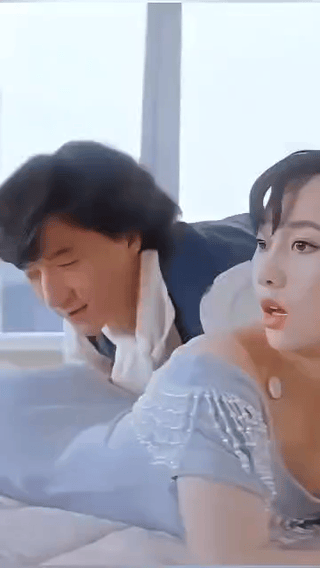 男人都喜欢这种吧[捂脸]，妩媚动人，天生尤物！当年香港五十年一遇的大美人