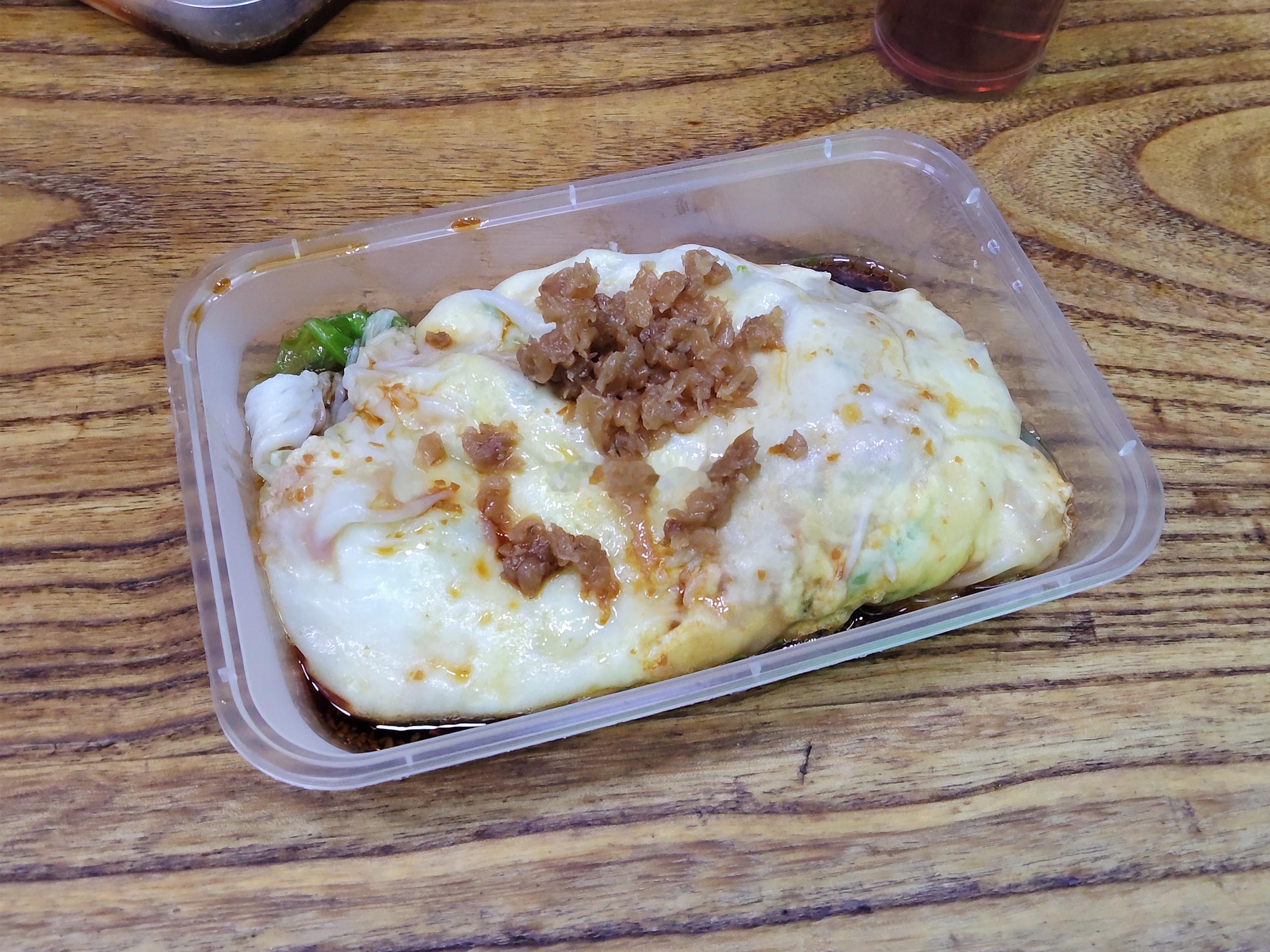 打卡久违的大树肠粉，我得至少10年来没吃这家店了，而且往前推的话，第一次吃应该是
