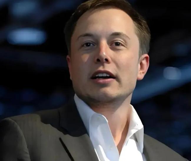 美国上将问马斯克，如何在军事上，击败中国？，马斯克毫不避讳一针见血地回答，中国经