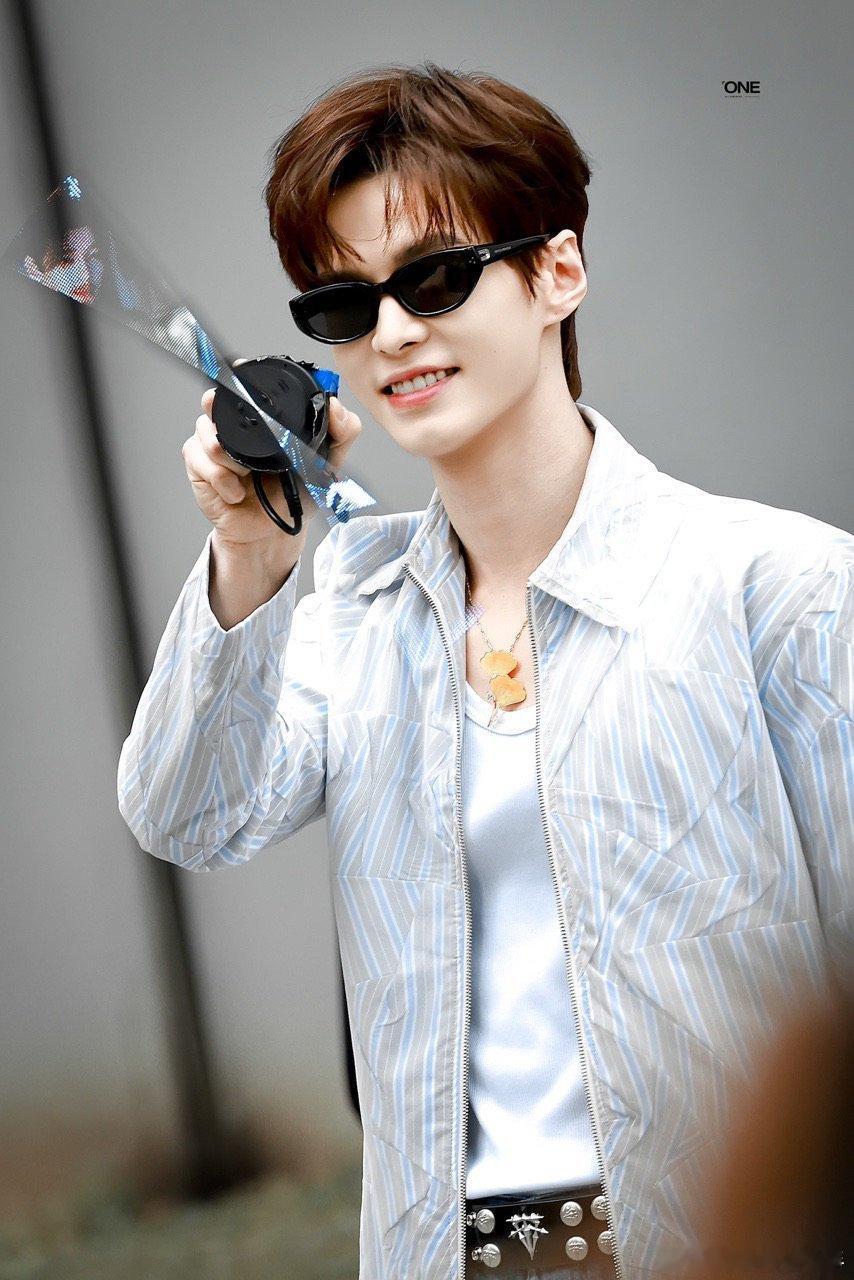 百花杀剧组录制你好星期六孟子义、何与、徐正溪、赖伟明录制你好星期六宣传百花杀！已