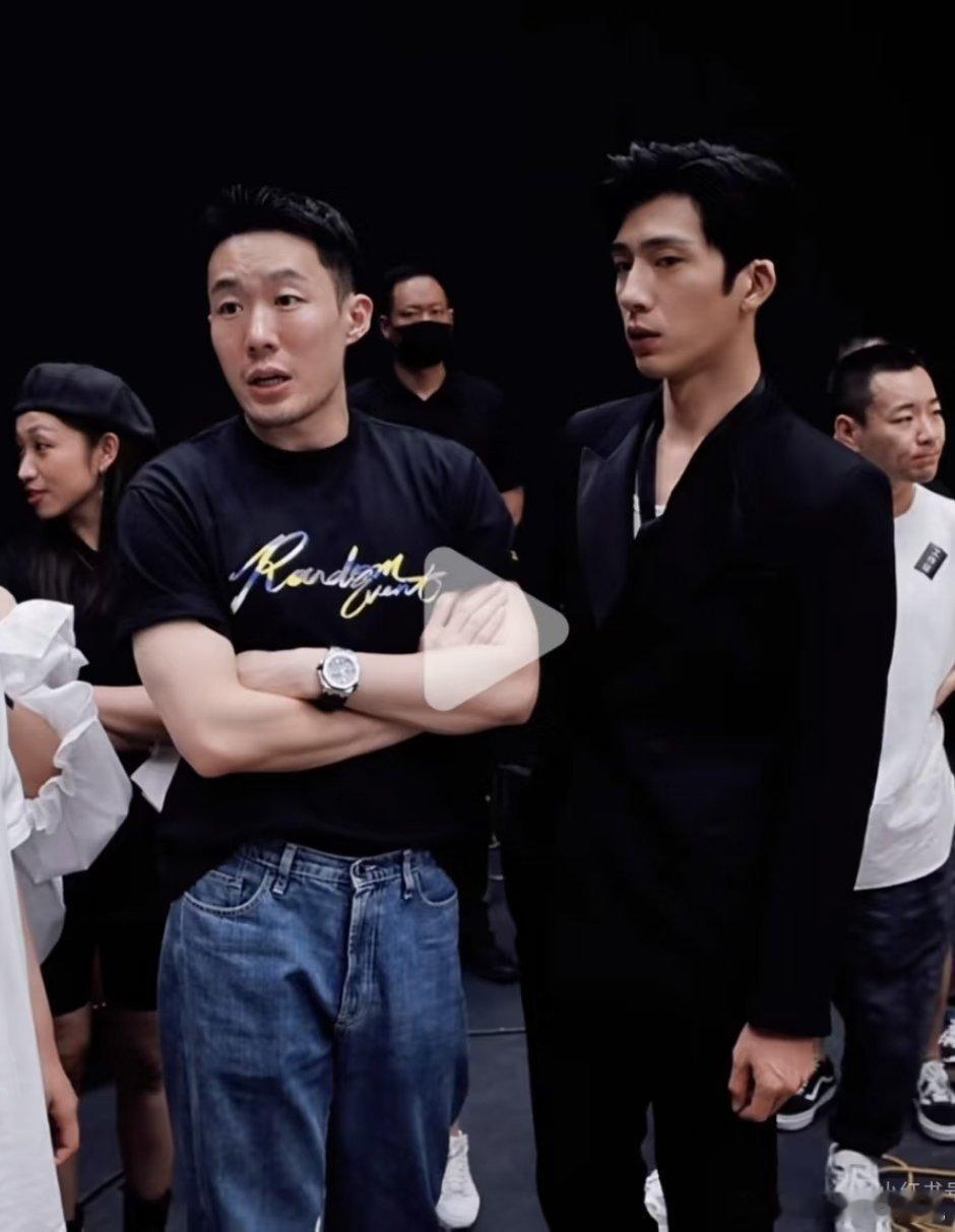 大雷以前是井柏然的经纪人啊才知道 