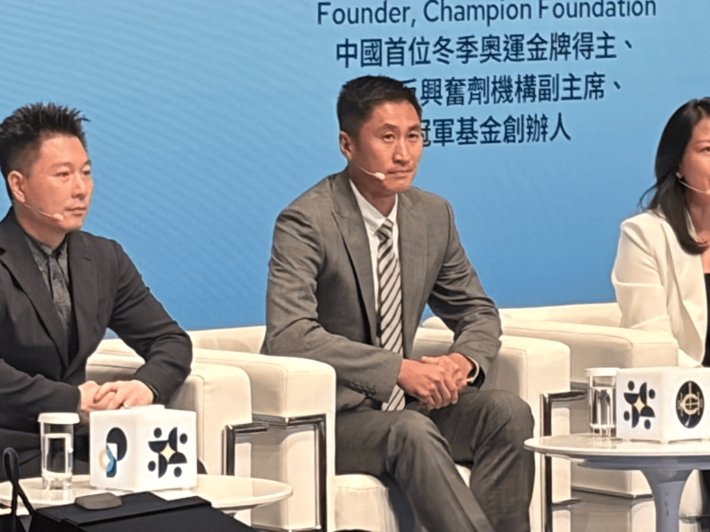 马宁：如果半途而废则永远看不到结果，坚持让我站上世界杯
