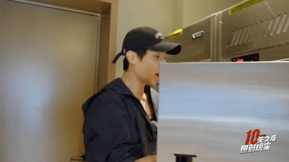 #十天之后回到现实 活人感#看得出来大家都非常的投入到这个节目里面，尤其是对于很