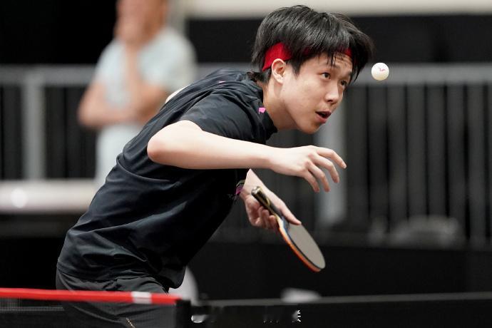 训练中的王楚钦  WTT新加坡大满贯2026