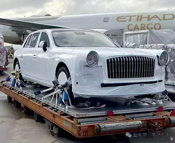 红旗国宾车出口阿联酋🇦🇪…… ​​​