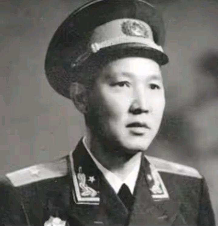 铁原阻击战有多惨烈？军长傅崇碧多年回忆录，为什么次次提到这支部队？
 
说起抗美
