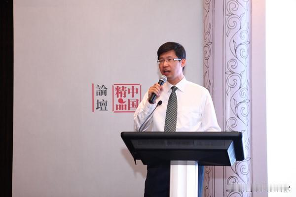 大快人心，又一个端起碗来吃肉，放下筷子骂娘的网红凉了。顶着清华教授、博导头衔的郑
