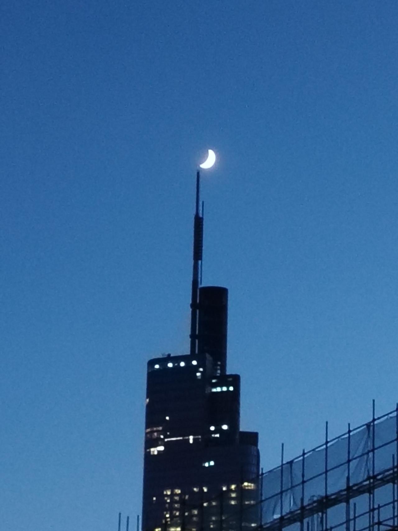 谁能给这个风景照配上一段诗文