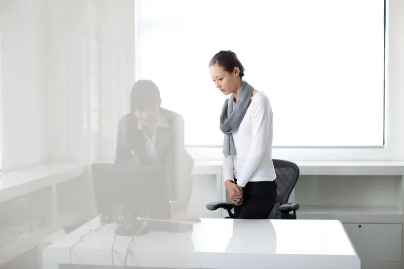 职场里的冒失鬼

感觉自己就像是是职场里的冒失鬼一样，出来工作几年了，做事真的就